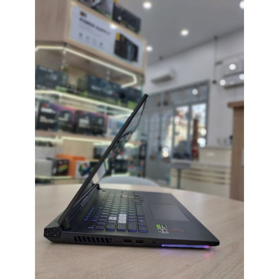 ASUS ROG Strix G17 (G713RC) ASUS ROG Strix G17 (G713RC)