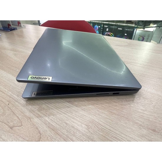 Lenovo IdeaPad Slim 3 Lenovo IdeaPad Slim 3